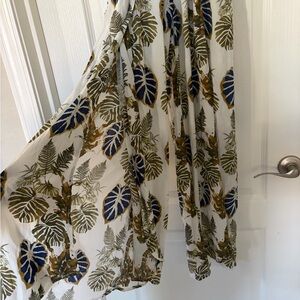 Rewash White Wide-Leg Pants with Olive & Navy Leaf Motif